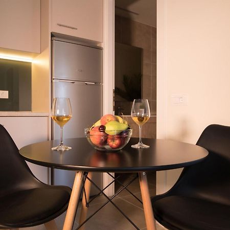 Lodge Modern Apartments, In Kalamaki Centre الغرفة الصورة