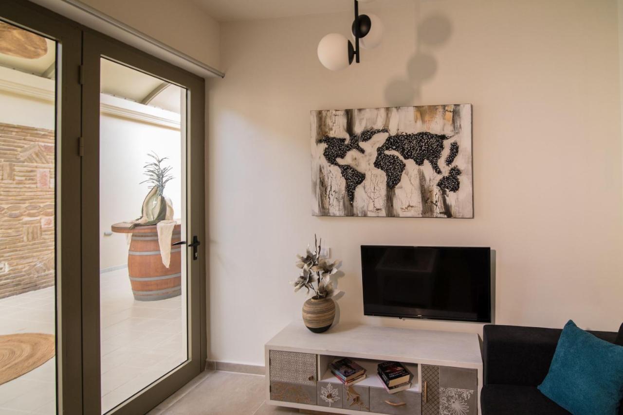 Lodge Modern Apartments, In Kalamaki Centre المظهر الخارجي الصورة